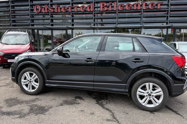 Sort Audi Q2 fra 2024