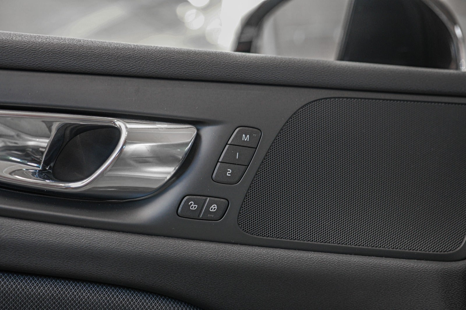 Sølv Volvo V60 fra 2019