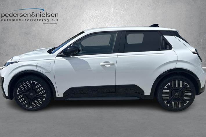 Hvid Nissan Micra fra 2026