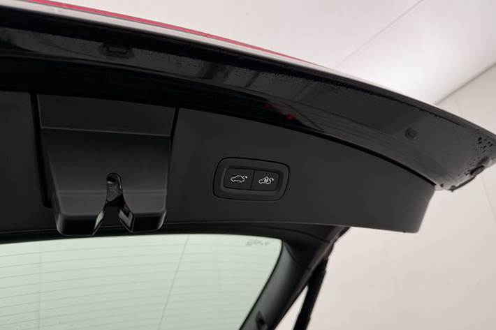 Sort Polestar 2 fra 2023