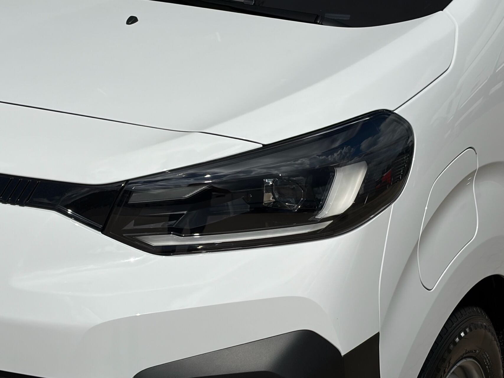 Hvid Fiat E-Scudo fra 2026
