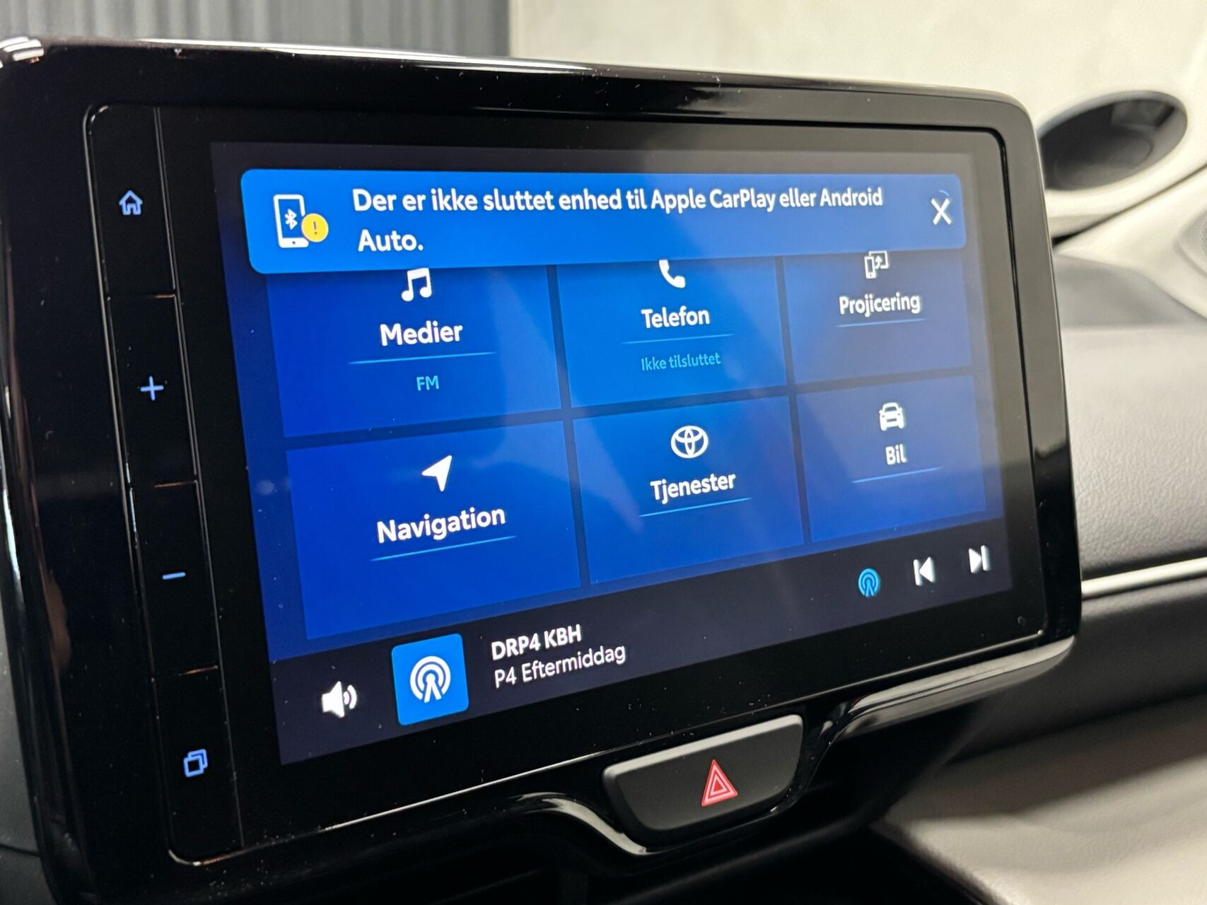 Rød Toyota Yaris Cross fra 2022
