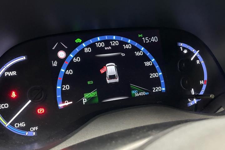 Rød Toyota Yaris Cross fra 2022