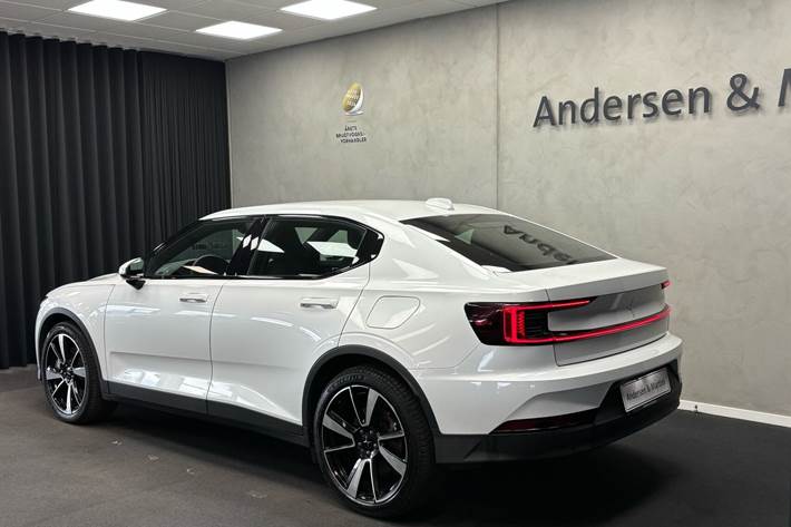 Hvid Polestar 2 fra 2023