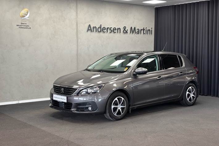 Grå Peugeot 308 fra 2019
