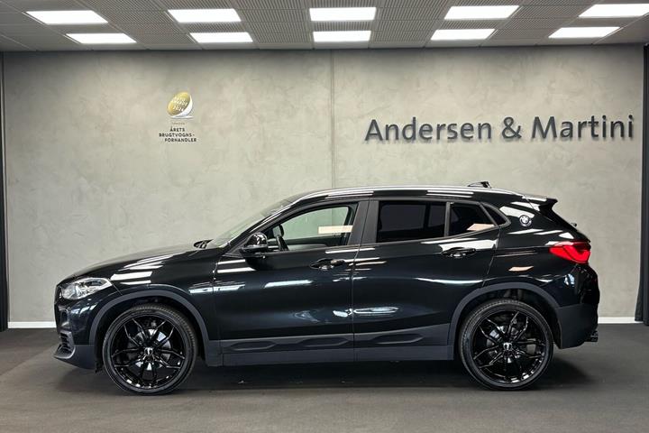 Sort BMW X2 fra 2018