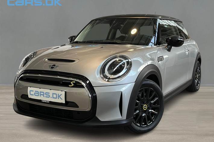 Grå Mini Cooper fra 2023 set udefra