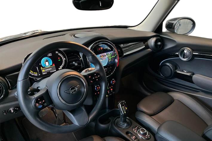 Grå Mini Cooper fra 2023