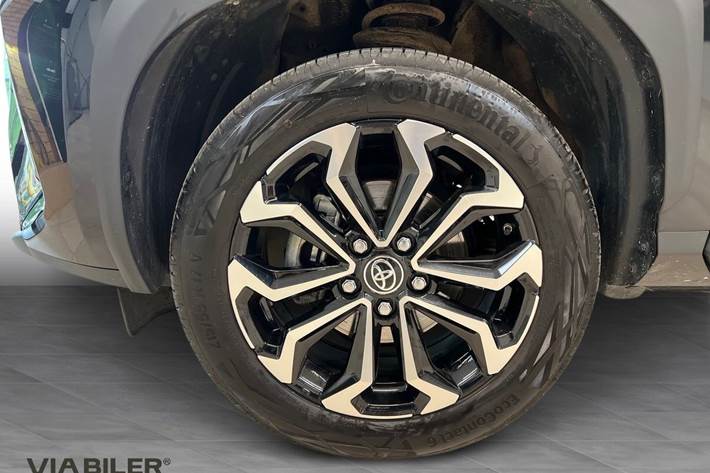 Sort Toyota Yaris Cross fra 2023