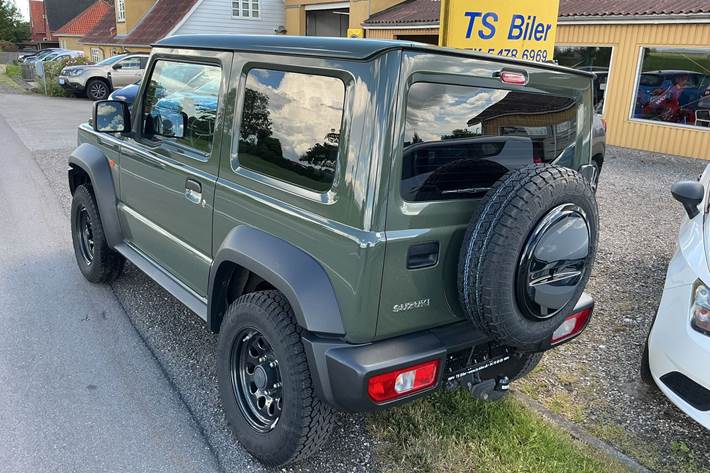 Grøn Suzuki Jimny fra 2021