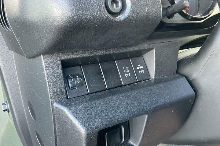 Grøn Suzuki Jimny fra 2021