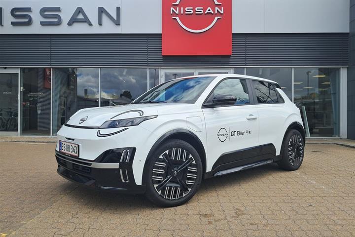 Hvid Nissan Micra fra 2026 set udefra