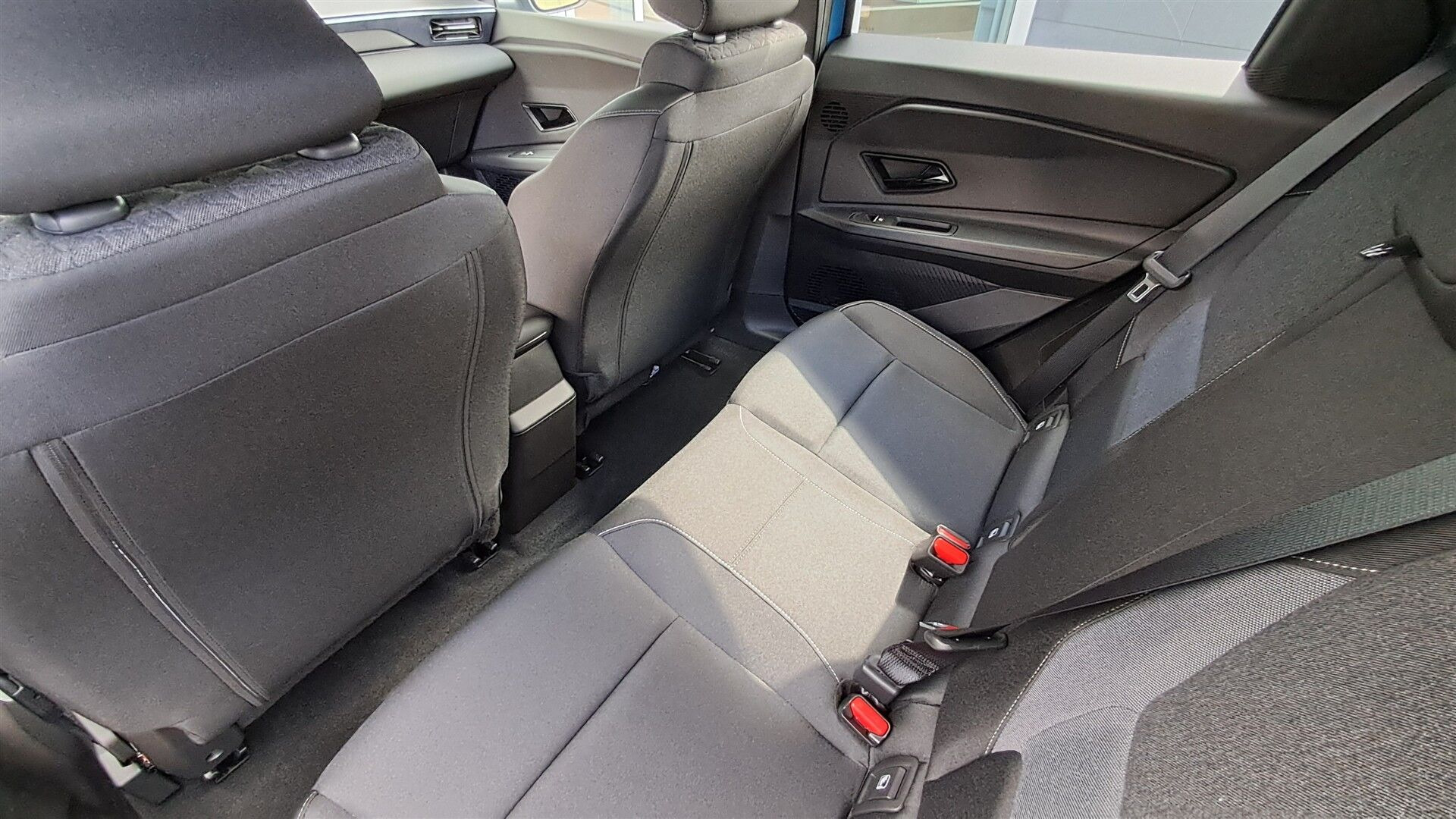 Hvid Nissan Micra fra 2026