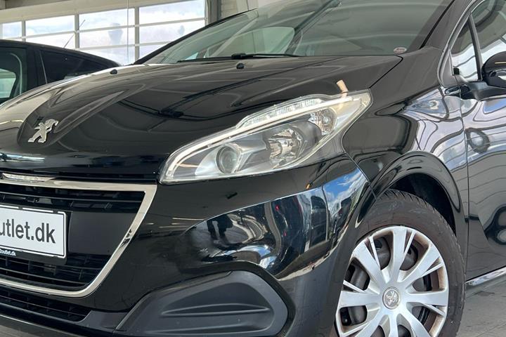 Sort Peugeot 208 fra 2019