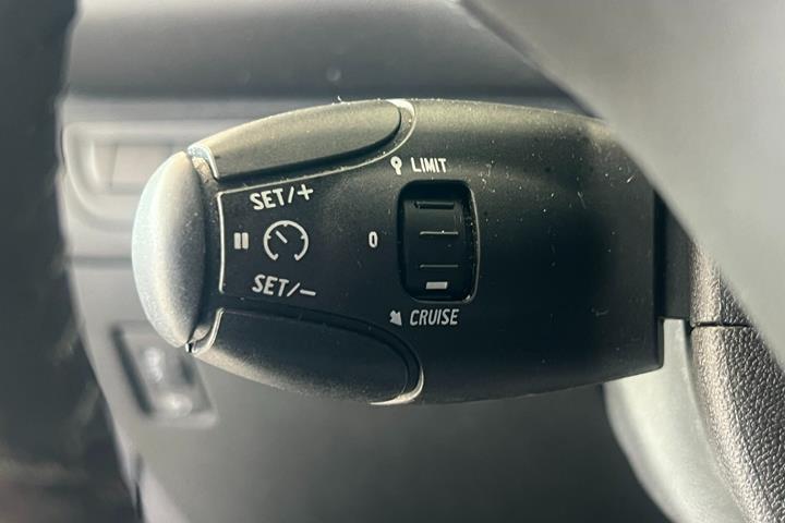 Sort Peugeot 208 fra 2019