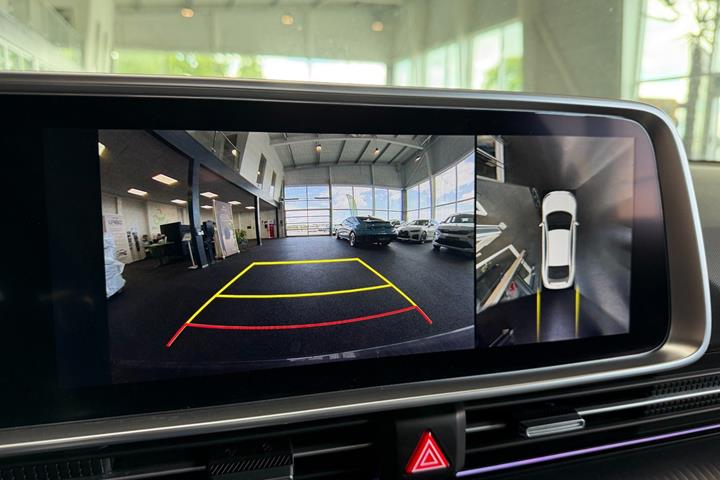 Grå Hyundai Ioniq 6 fra 2023