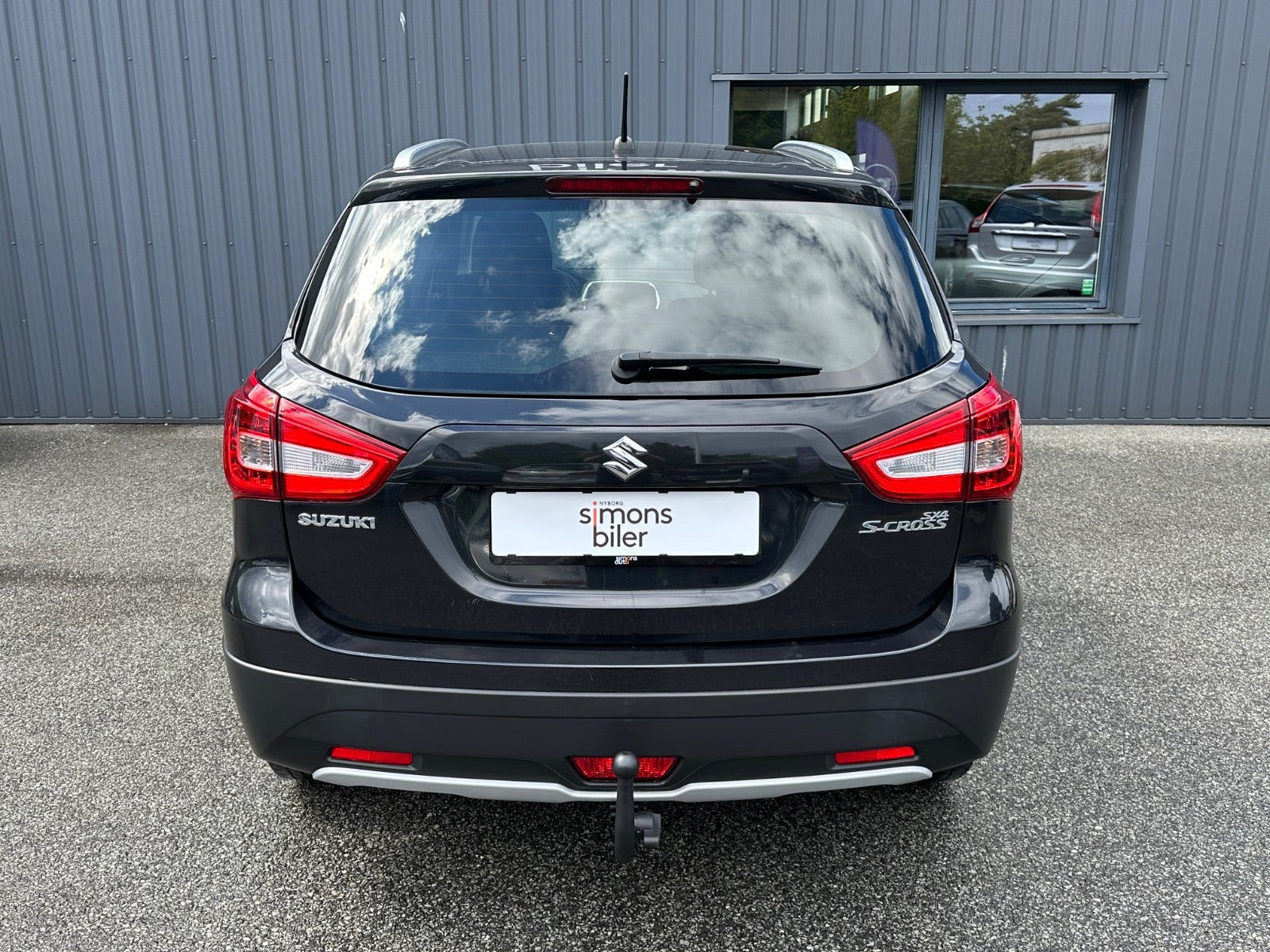 Sort Suzuki S-Cross fra 2018