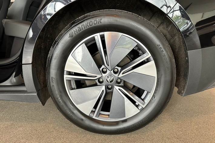 Sort Skoda Enyaq fra 2022