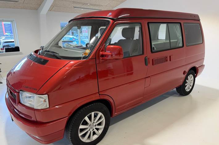 Rød VW California fra 1994