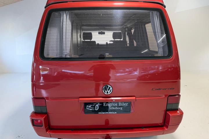 Rød VW California fra 1994