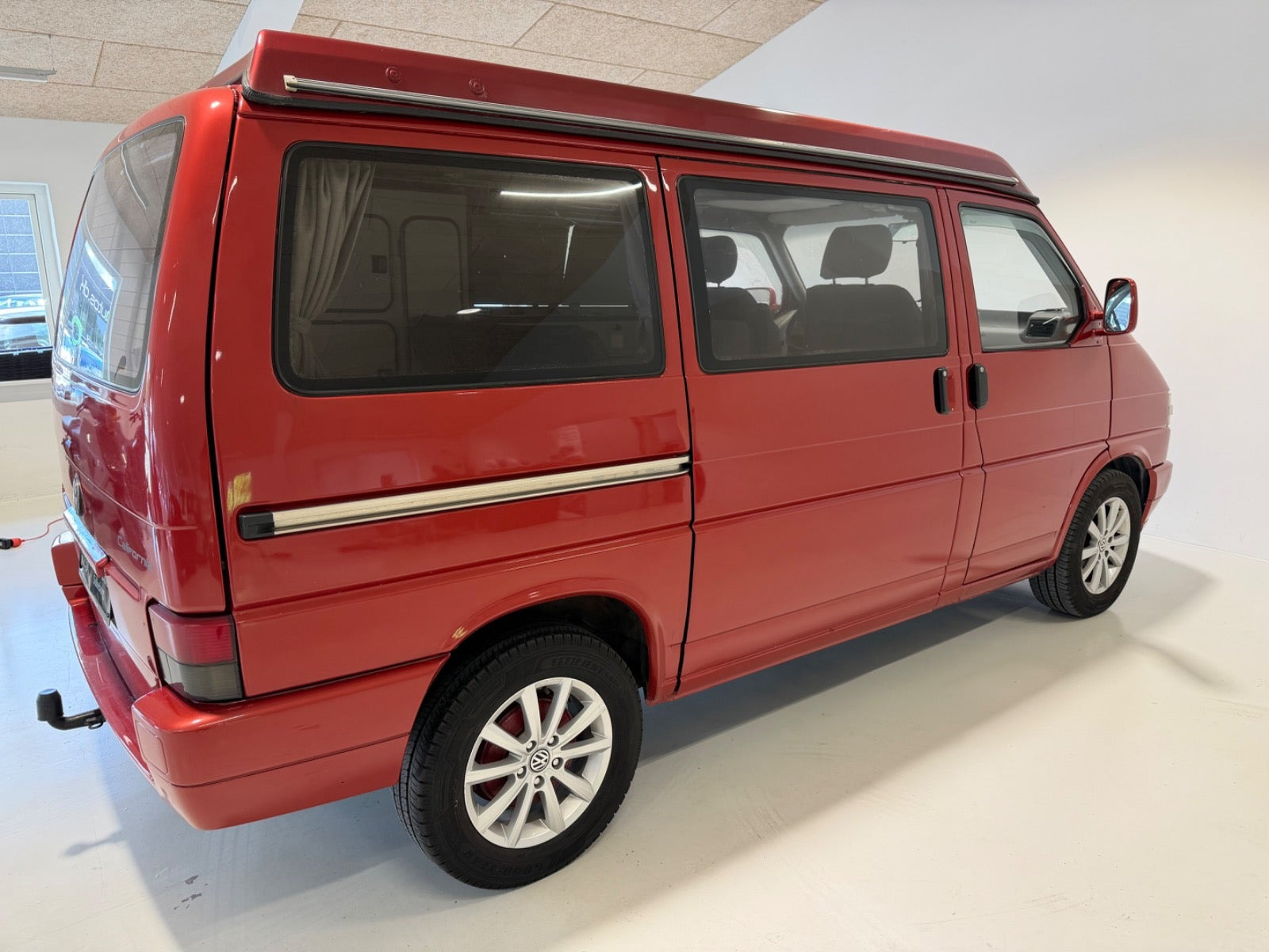 Rød VW California fra 1994