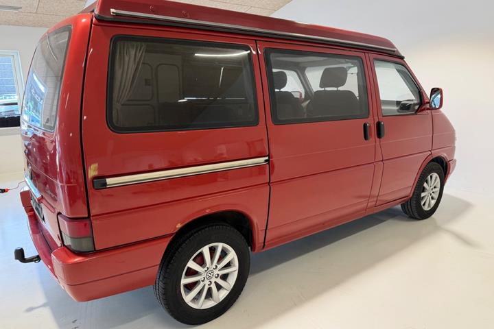 Rød VW California fra 1994