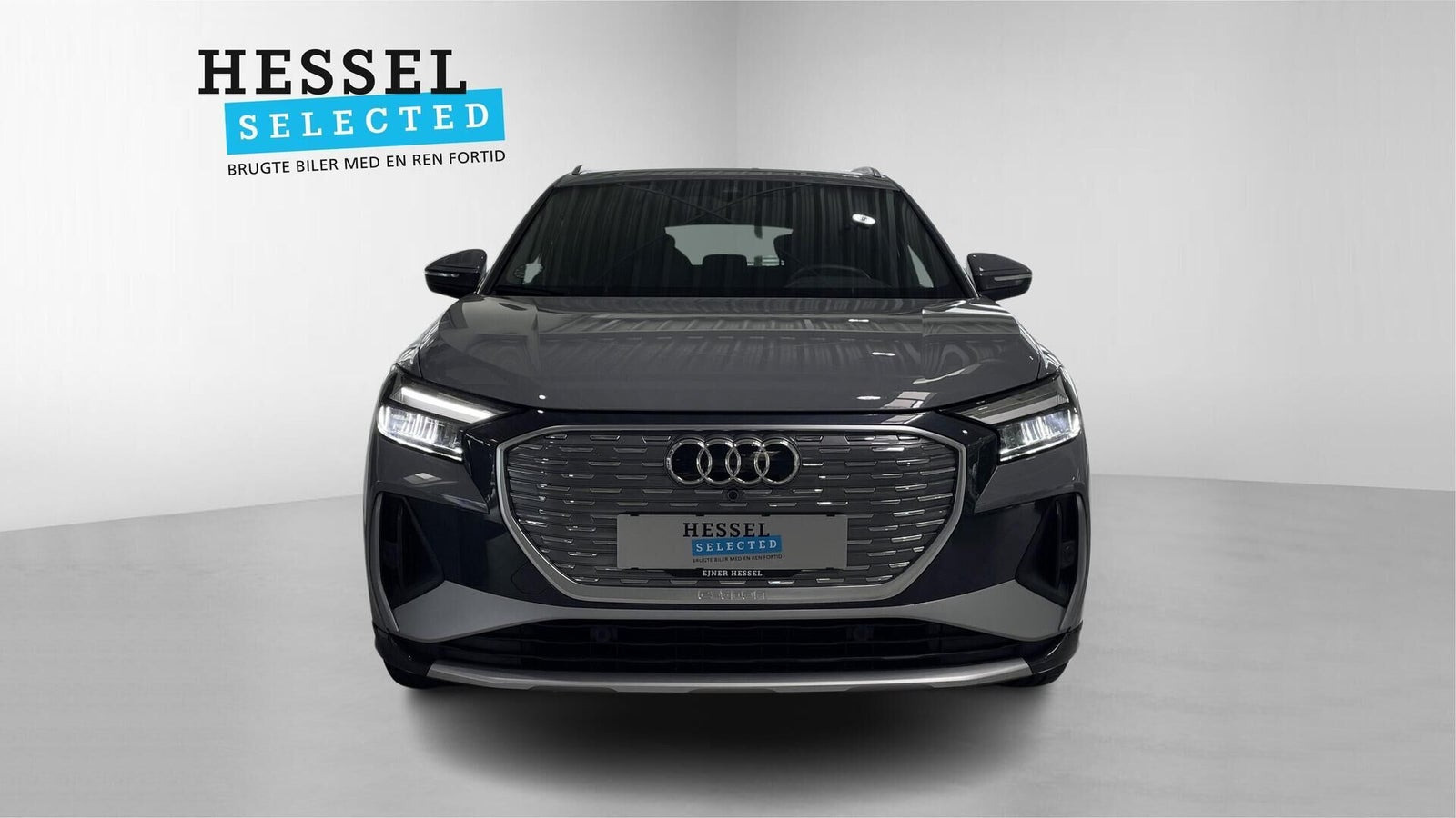 Grå Audi Q4 e-tron fra 2025