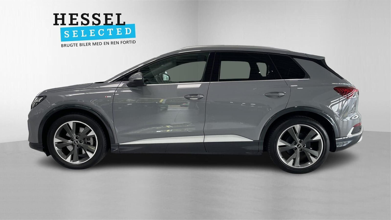 Grå Audi Q4 e-tron fra 2025