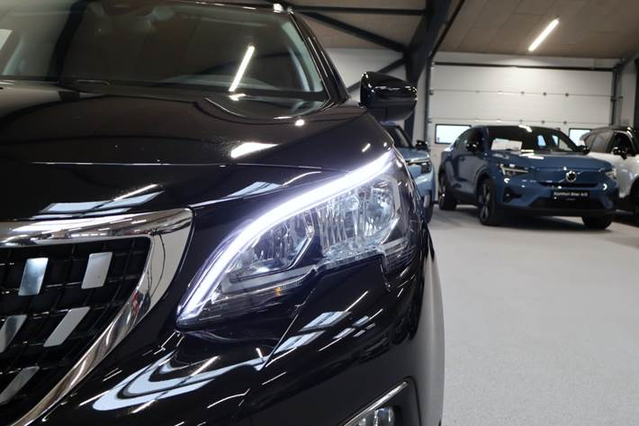 Sort Peugeot 3008 fra 2018