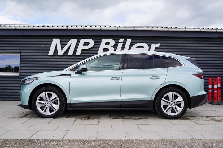 Turquoise Skoda Enyaq fra 2023