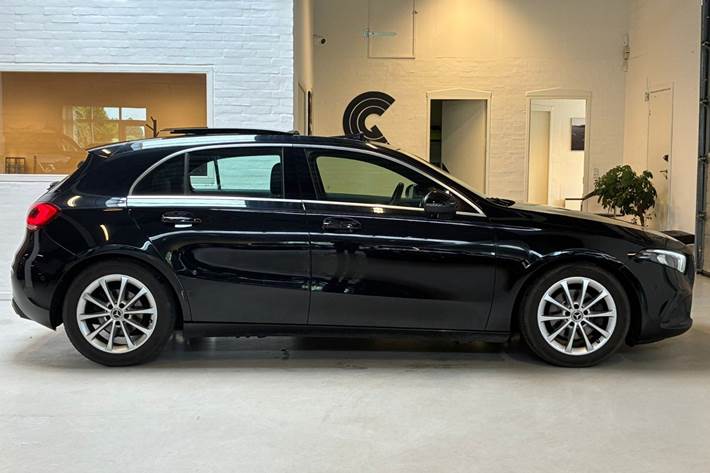 Sort Mercedes A200 fra 2018
