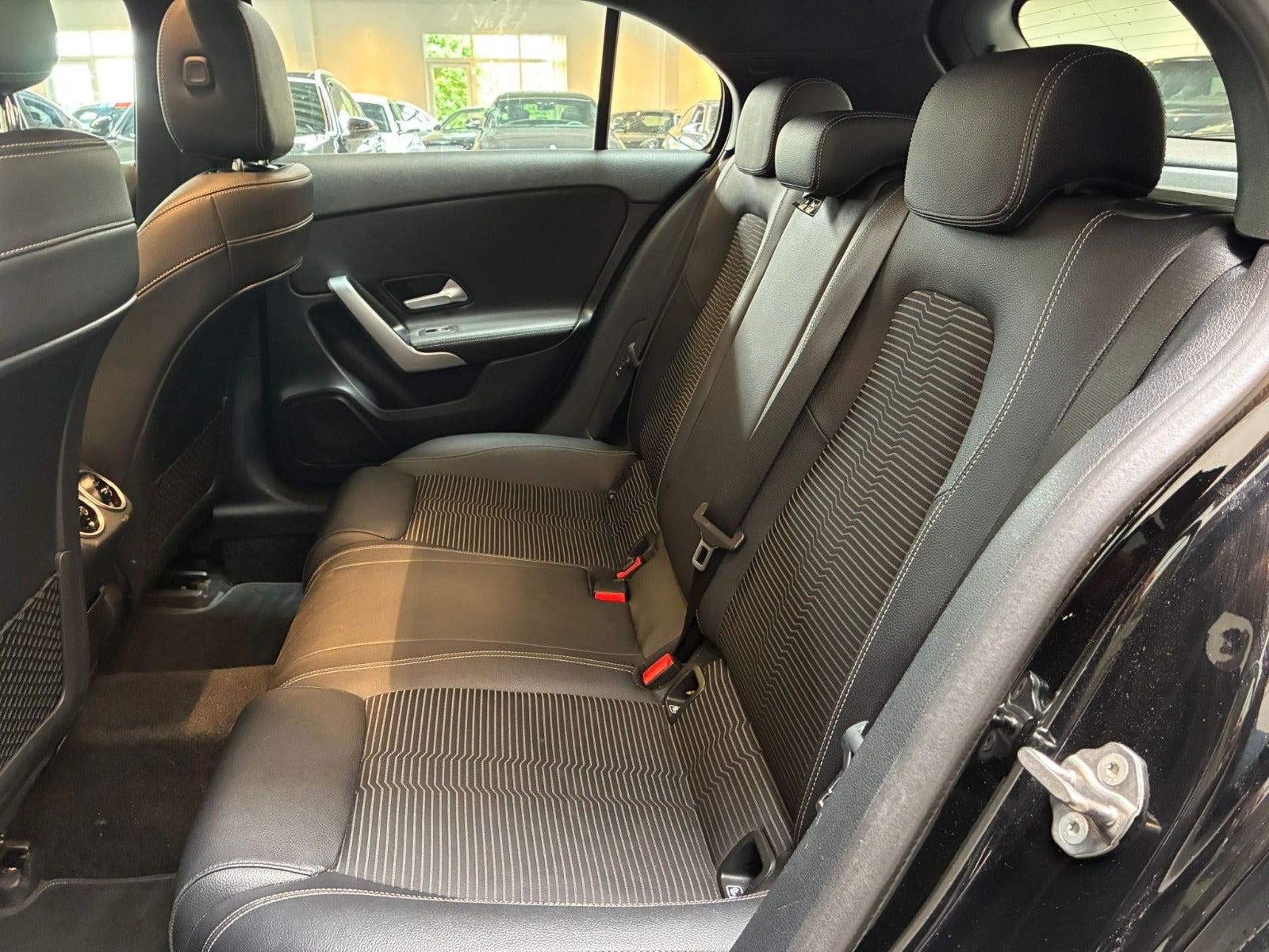 Sort Mercedes A200 fra 2018