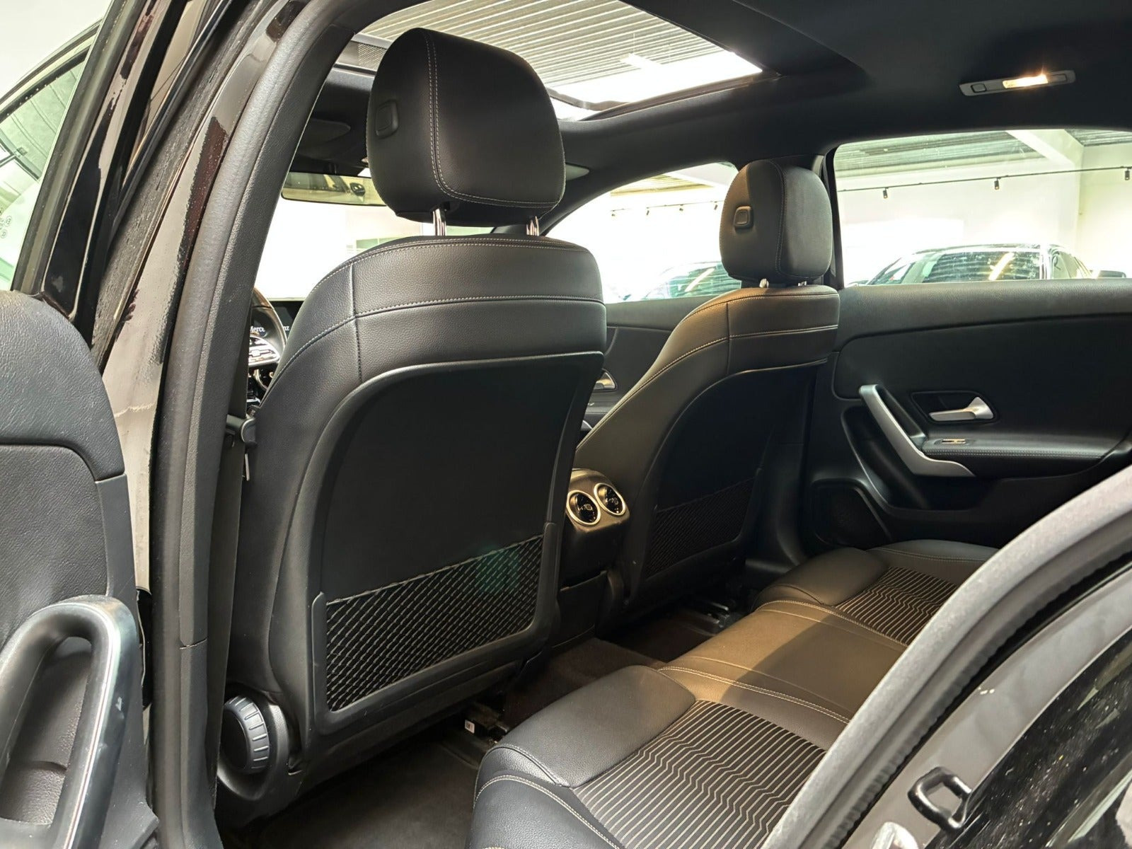 Sort Mercedes A200 fra 2018
