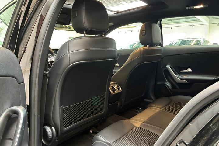 Sort Mercedes A200 fra 2018