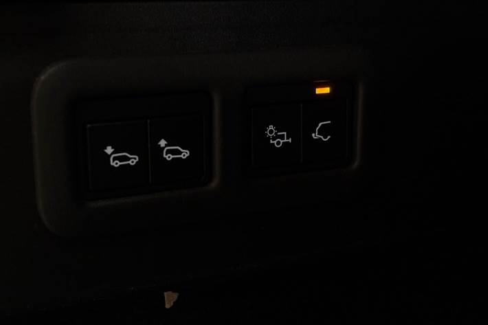 Sølv Land Rover Range Rover Velar fra 2018