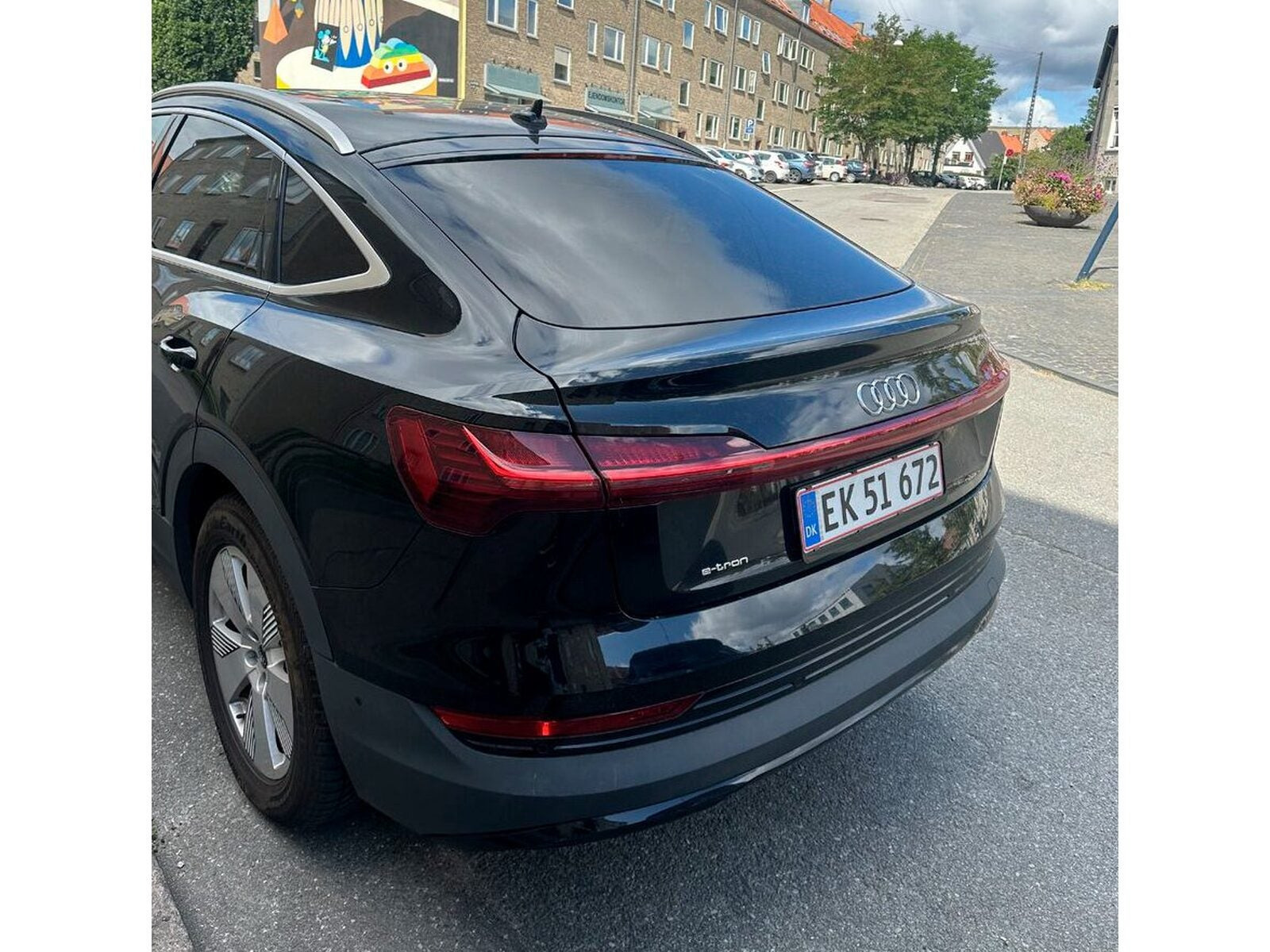 Sort Audi e-tron fra 2021