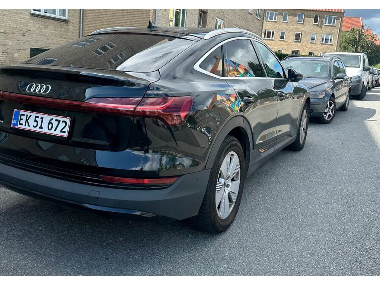 Sort Audi e-tron fra 2021