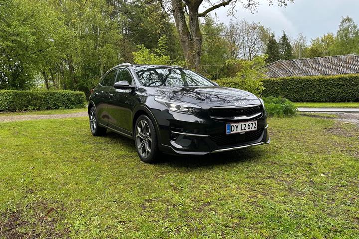 Sort Kia XCeed fra 2022 set udefra