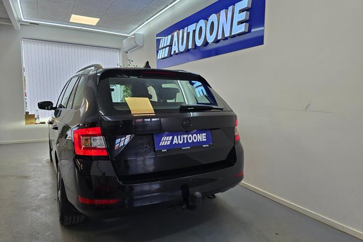 Sort Skoda Fabia fra 2020