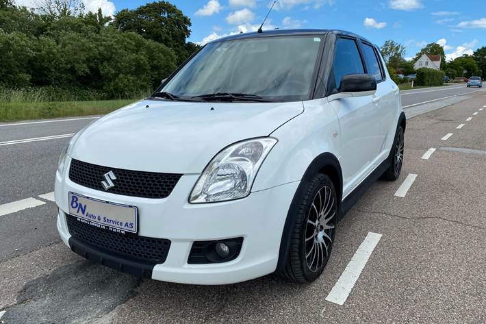 Hvid Suzuki Swift fra 2010
