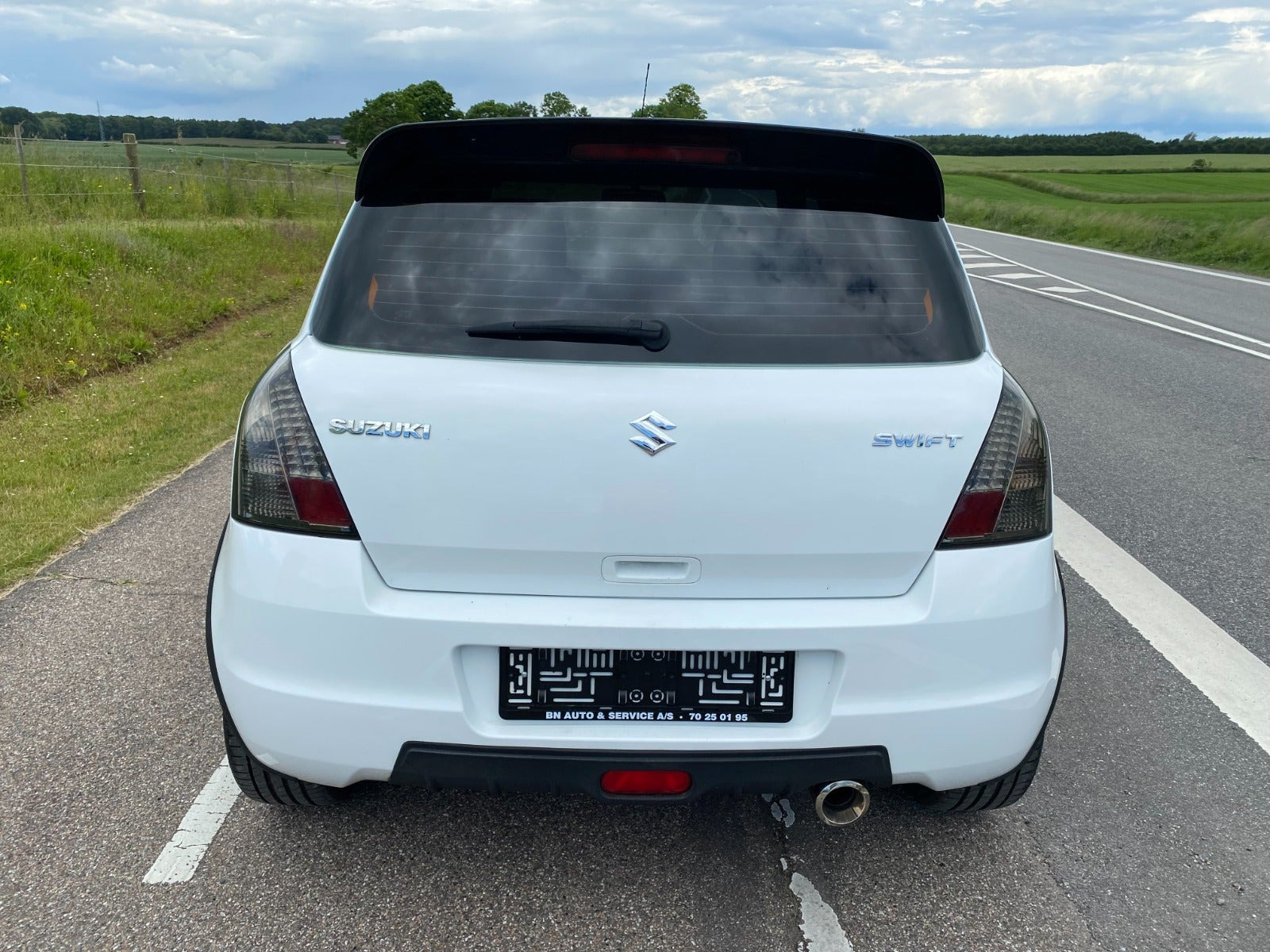 Hvid Suzuki Swift fra 2010