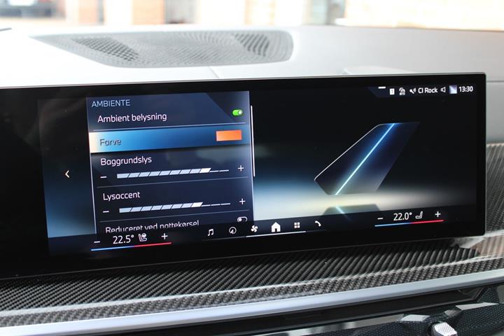 Grå BMW X5 fra 2024