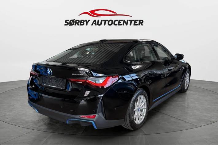 Sort BMW i4 fra 2024