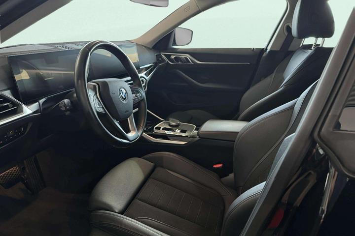 Sort BMW i4 fra 2024