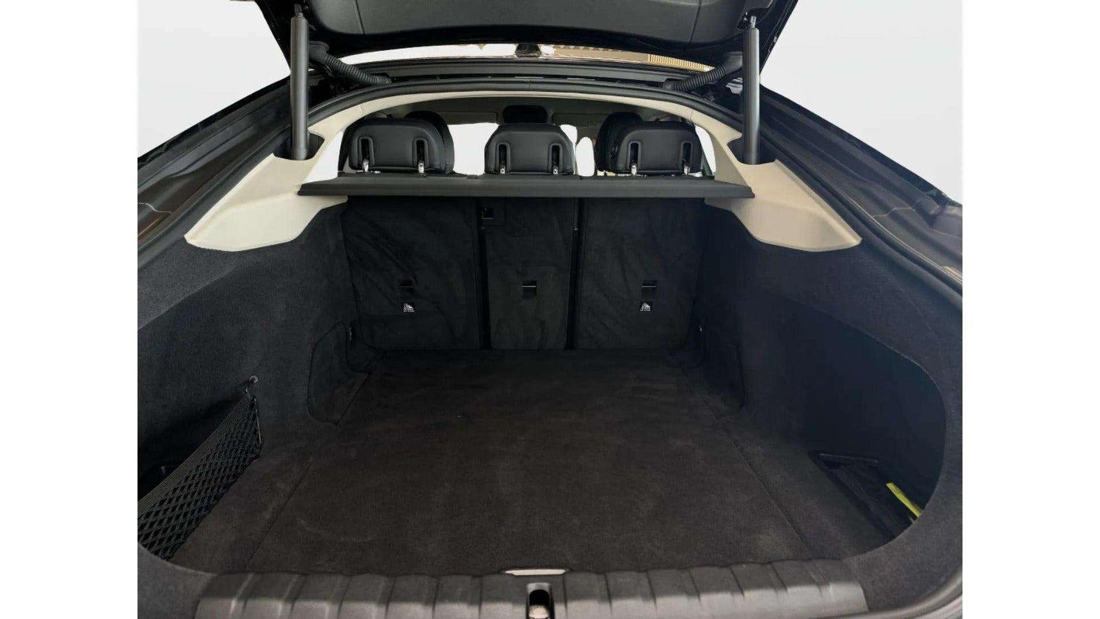 Sort BMW i4 fra 2024