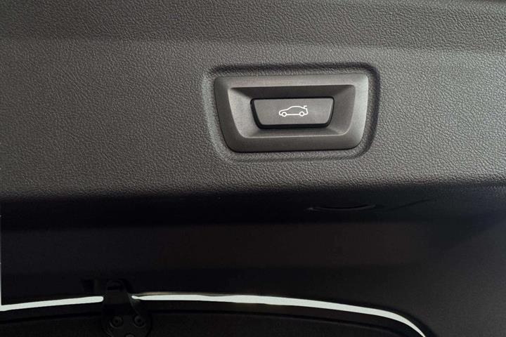 Sort BMW i4 fra 2024