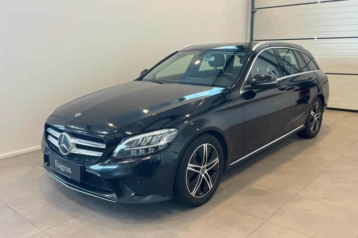 Sort Mercedes C220 d fra 2020