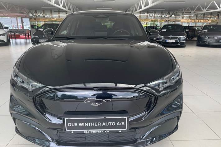 Sort Ford Mustang Mach-E fra 2025