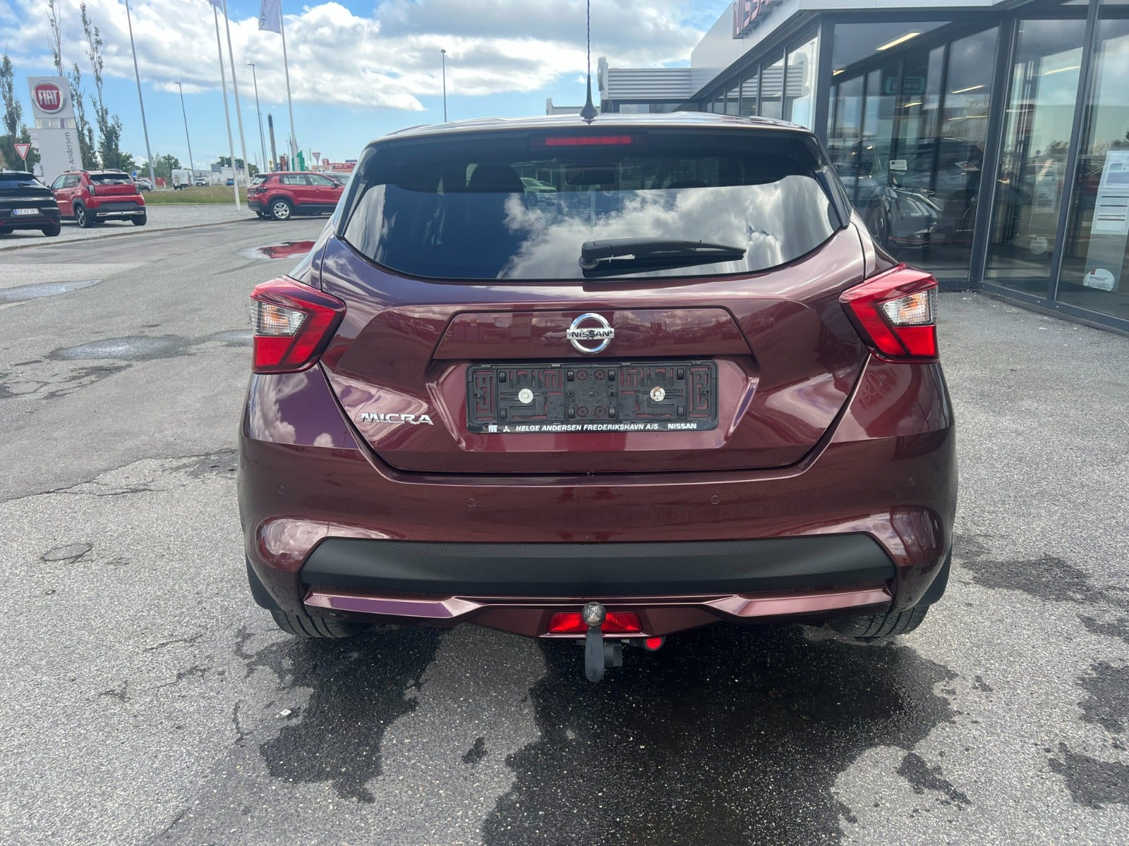 Rød Nissan Micra fra 2021