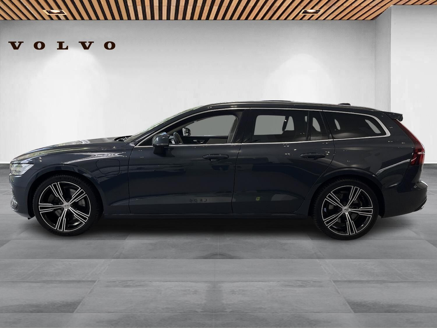 Blå Volvo V60 fra 2022